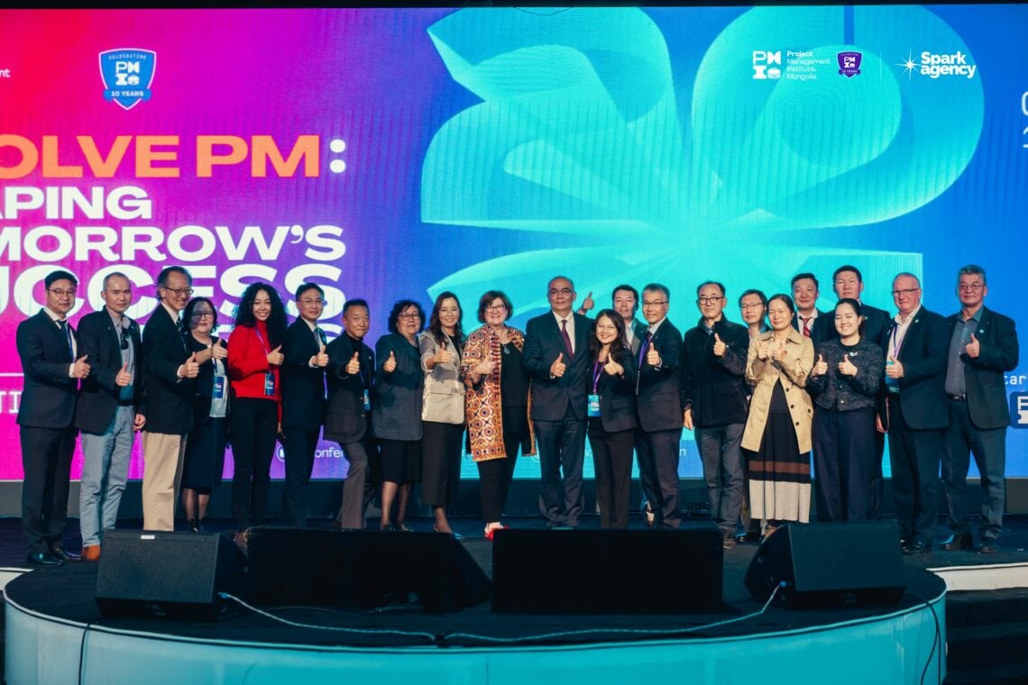 Хиймэл оюуны эрин үед хосолмол арга барилаар ажиллах нь