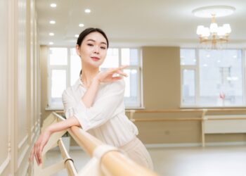 Балетын багш А.Лхагватуяа: Сэтгэлд багтана гэдэг ажил бүтэхийн эхлэл