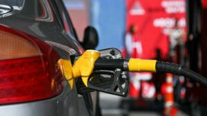 Хомсдолын айдас шатахууны хомсдолыг хэрхэн үүсгэдэг вэ?