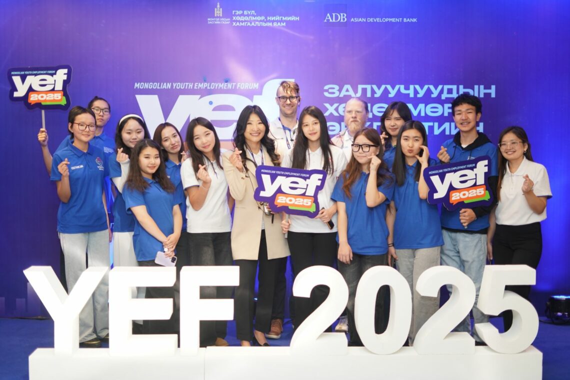 Залуусын хөдөлмөр эрхлэлт: Дипломоос ур чадвар луу шилжих нь